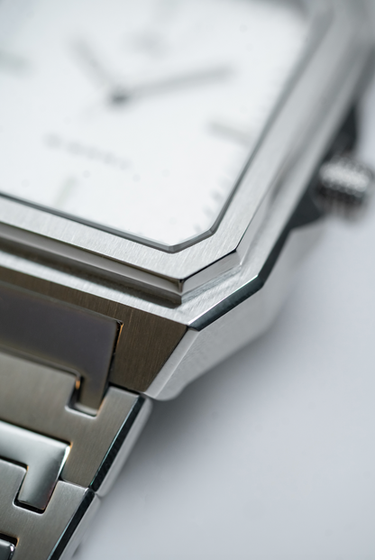 TATA SIERRA X DELHI WATCH COMPANY